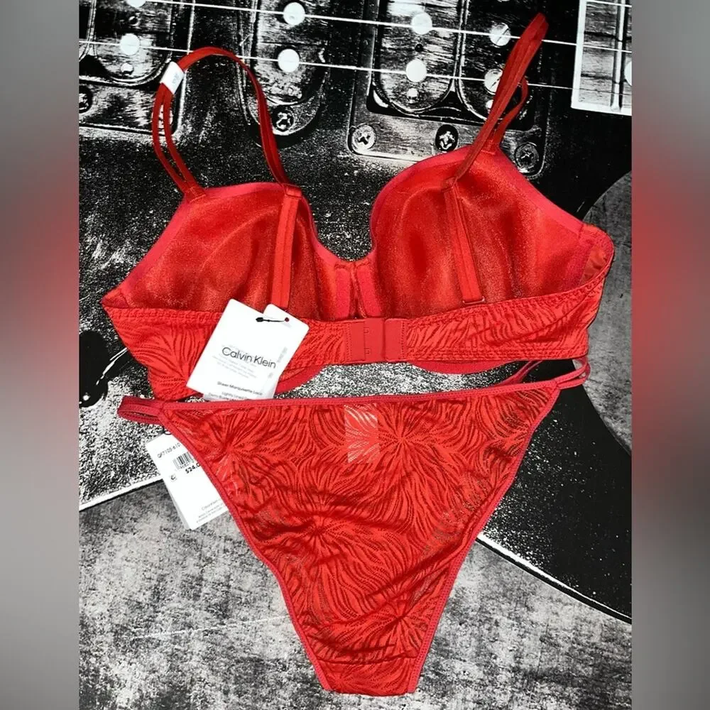 NWT Calvin Klein Set